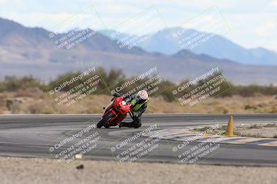 media/Nov-16-2025-Race Pace (Sun) [[8c5fa54630]]/Non Verified Riders (1st 20 Minutes)/5-Turn 15 (110pm)/